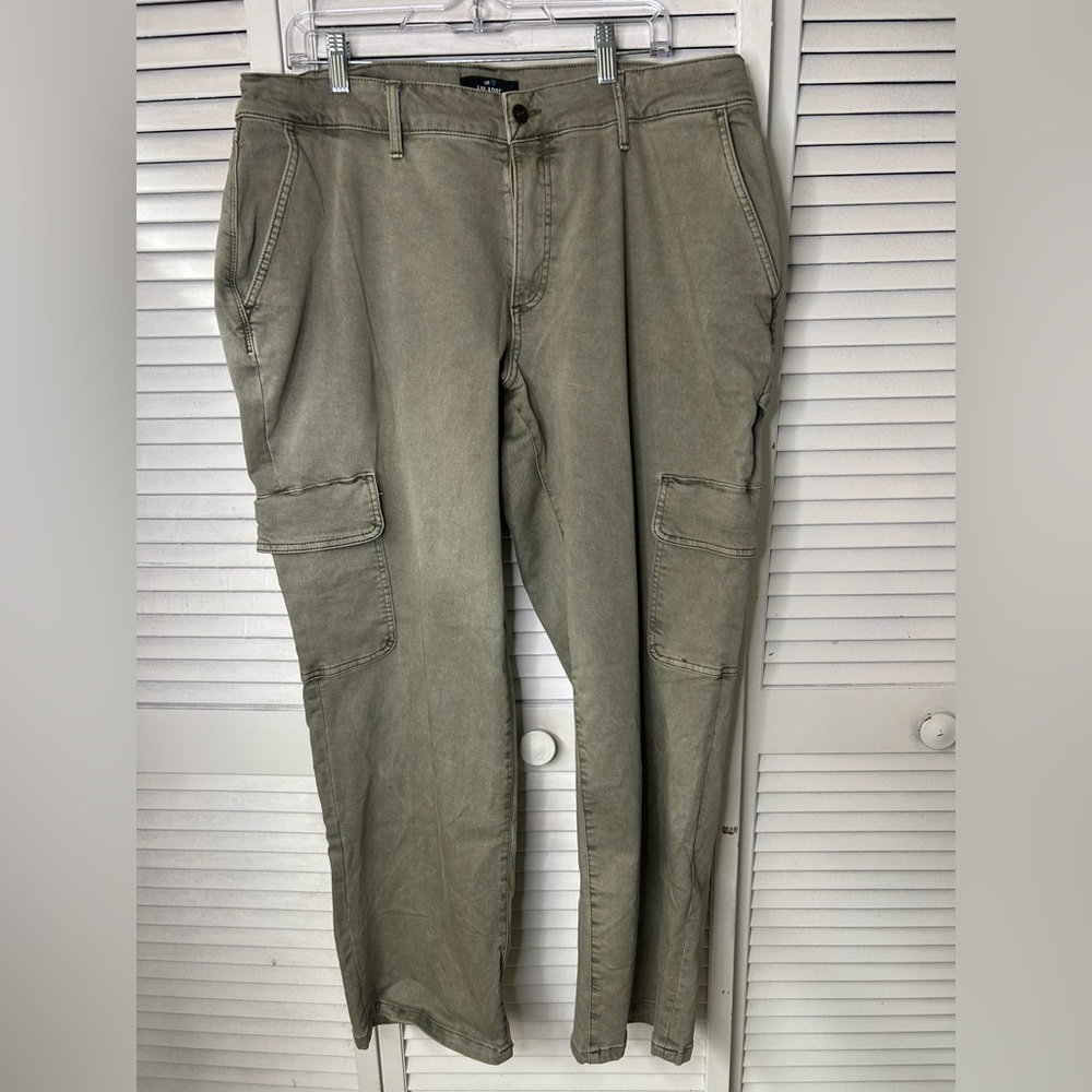 LulaRoe‎ Light Green Cargo Pants Waist 32